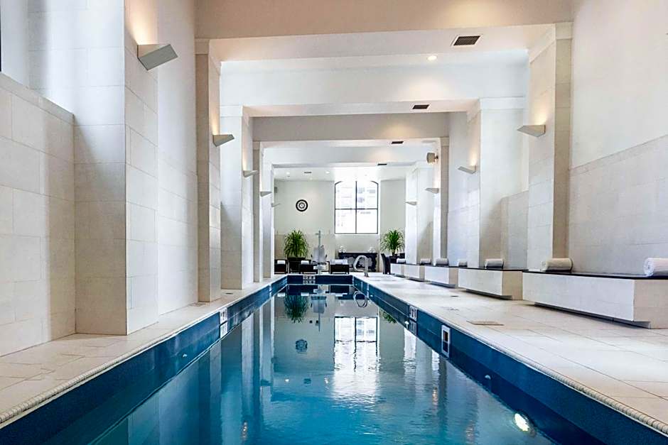 Waldorf Astoria By Hilton Chicago