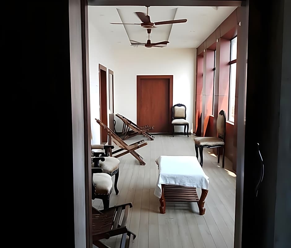 Dwivedi Hotels Sri Omkar Palace