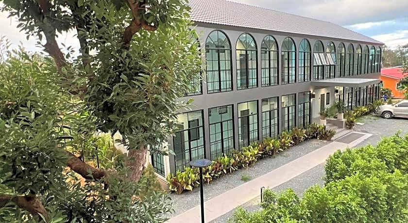 Trat Tara Boutique Hotel