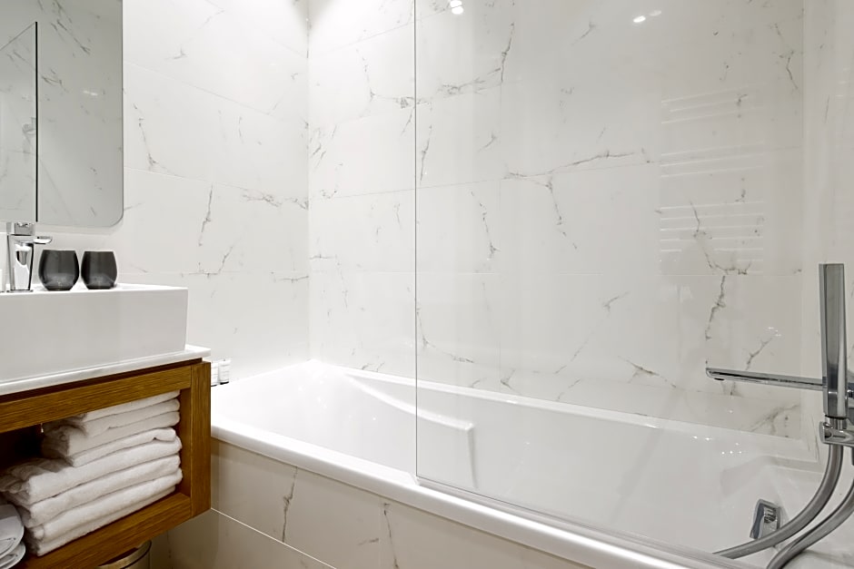 Hotel Petit Lafayette