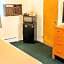 American Inn Lee