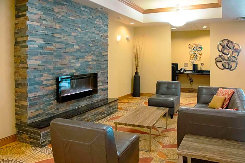 Grand Forks Lodge and Suites