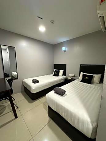 Super Deluxe Triple Room