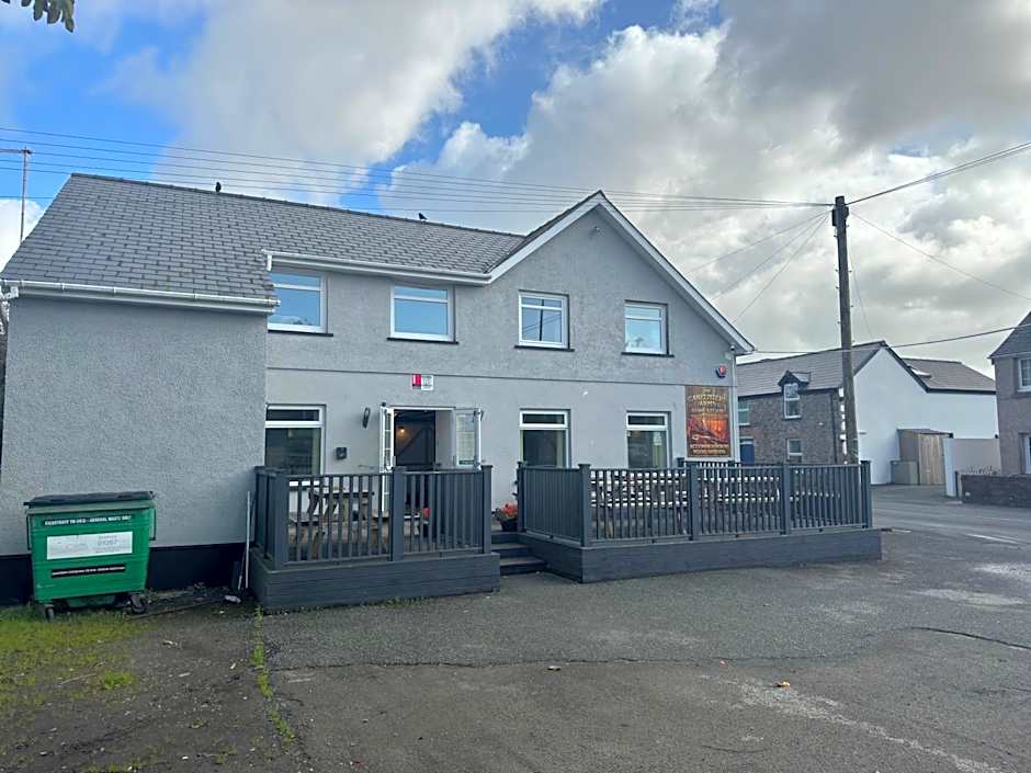 The Carpenters Arms Rooms in Broadway, Laugharne