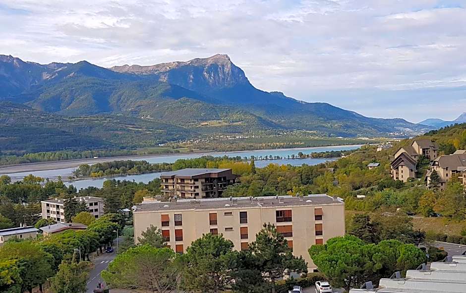 Appartement plan d'eau vue panoramique