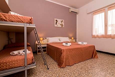 Economy Quadruple Room