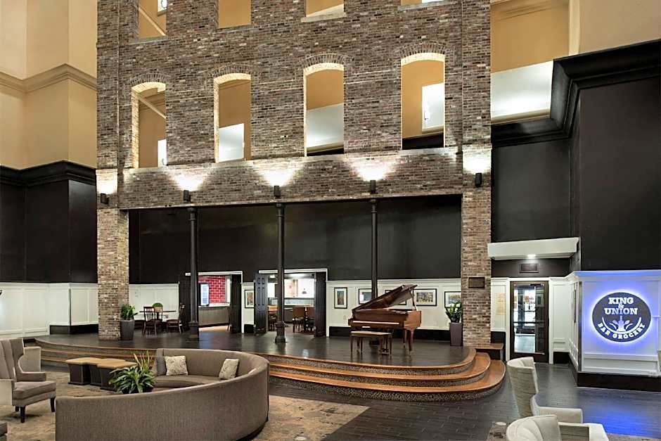 DoubleTree by Hilton Memphis Downtown