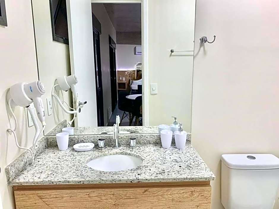 (34 C)Ap Consolação c/Ar, internet alta velocidade