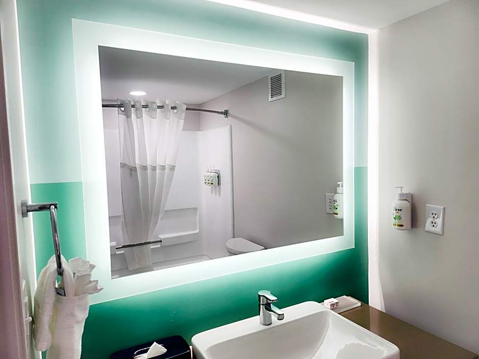 Wingate by Wyndham Matthews/Charlotte