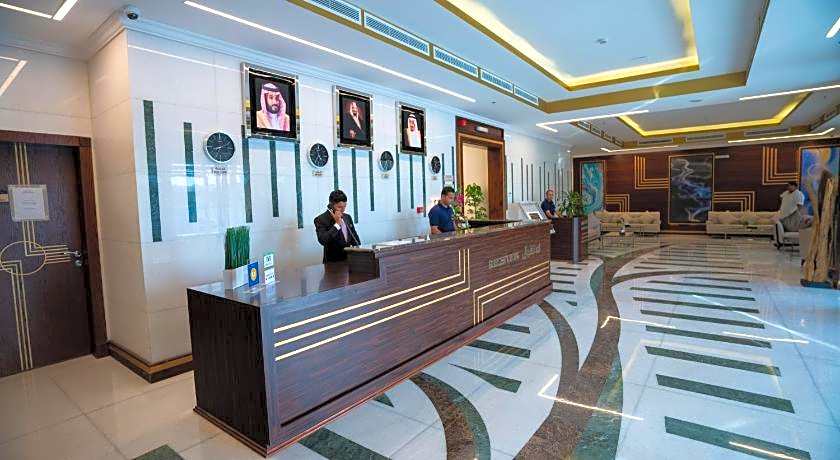 The Gate Hotel and Apartments