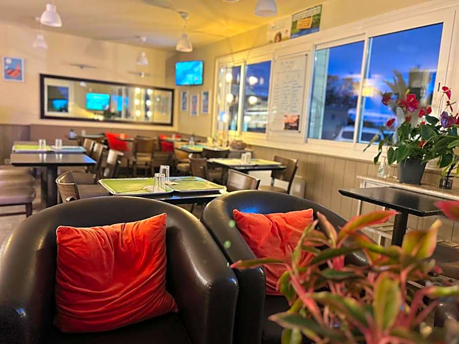 BRIT HOTEL Lannion-Perros Guirec