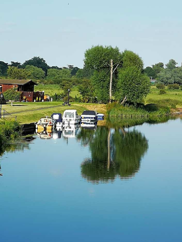 Bend in the River Lodge