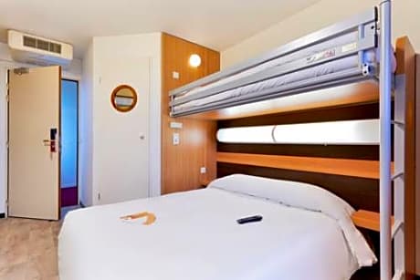 Première Classe Paris-Ouest Gennevilliers - Guest Reservations