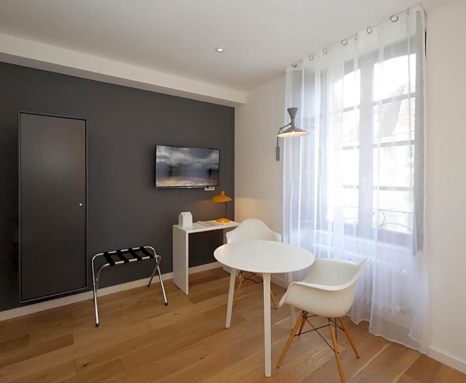 Les Maisons du Pont - Charme & Caractère