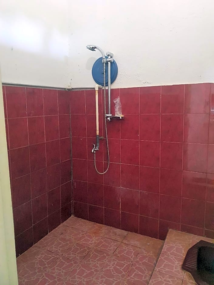 OYO 91077 Losmen Bunda Arema