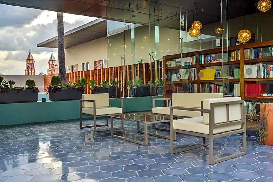 Hotel Criol