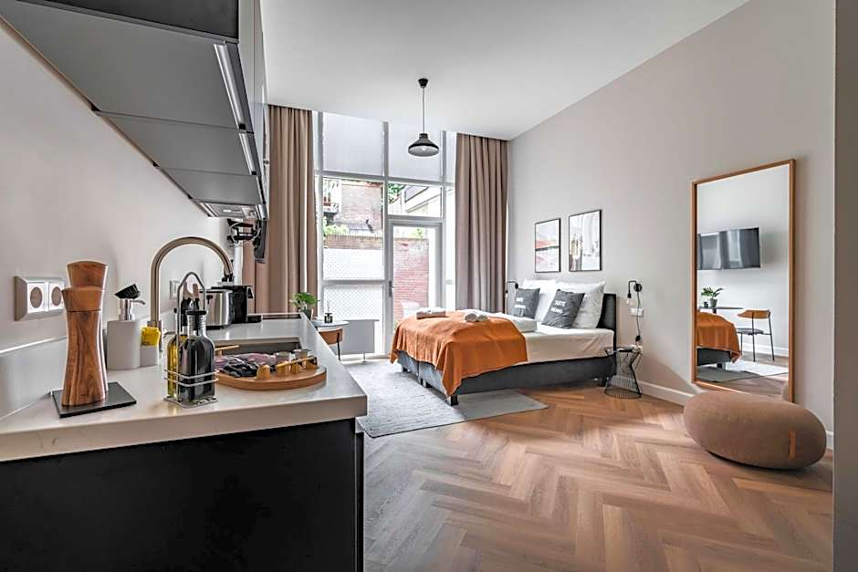 Limehome The Hague Keizerstraat