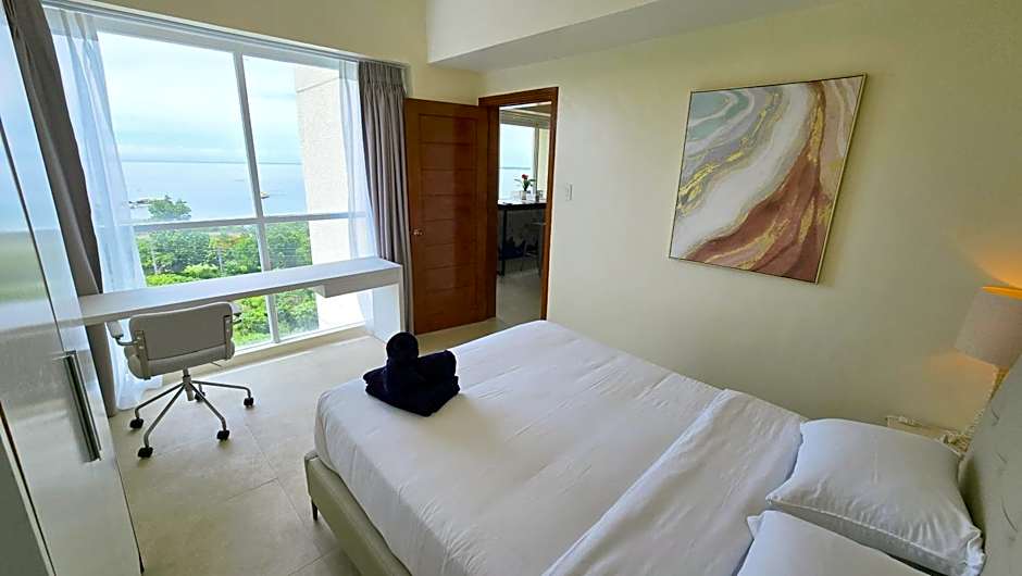 La Mirada Residences