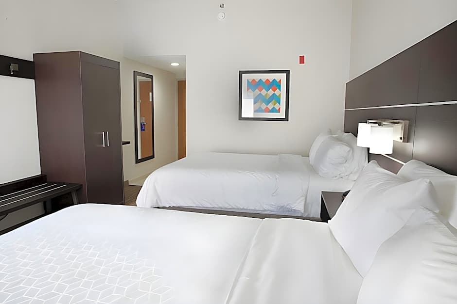 Holiday Inn Express Hotel & Suites Dayton-Huber Heights By IHG