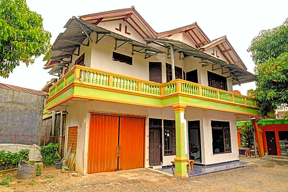 Hotel O Home Stay Syariah Aom Kusman
