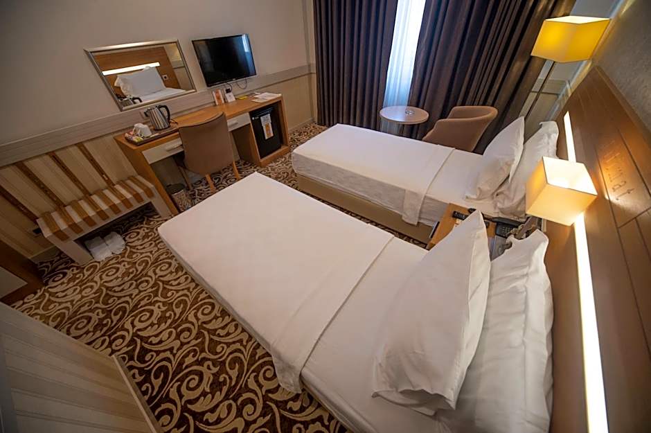 Grand Itimat Hotel