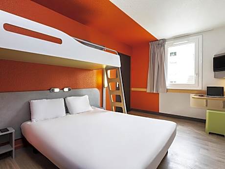 Triple Room with One Double Bed and One Bunk Bed