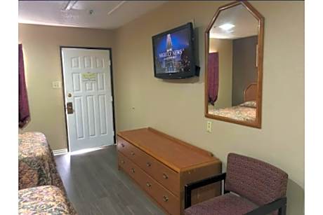 Queen Bed Non-Smoking