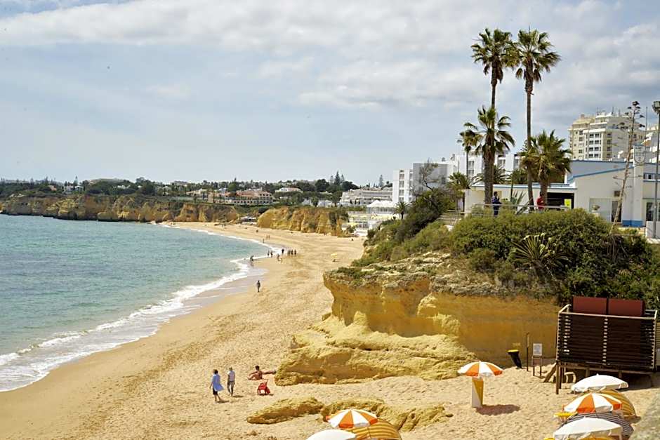 Apartamentos Turisticos Lindomar