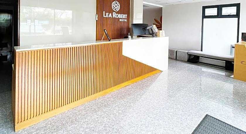 Lea Robert Hotel Angeles Pampanga by RedDoorz