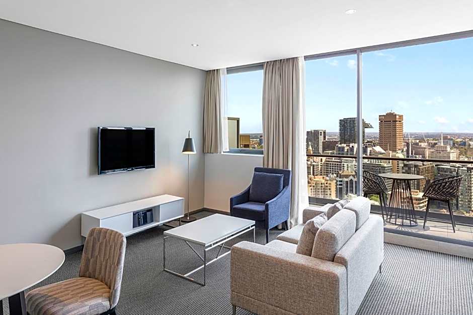 Meriton Suites Campbell Street, Sydney