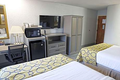 Double Room with Two Double Beds - Non-Smoking