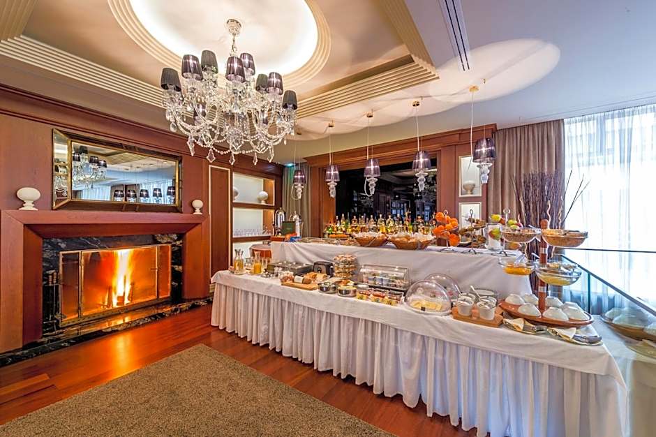 Hotel Century