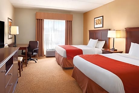 One-Bedroom Queen Suite with Two Queen Beds