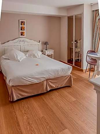 King Studio with Garden View (Annex)