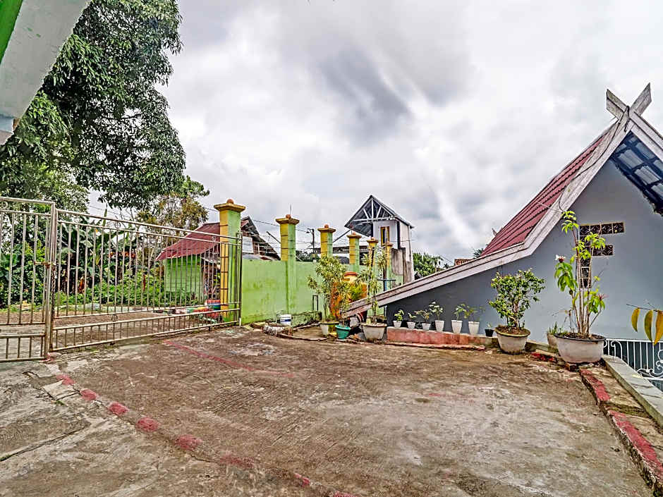 OYO 91886 Bfs Homestay Syariah