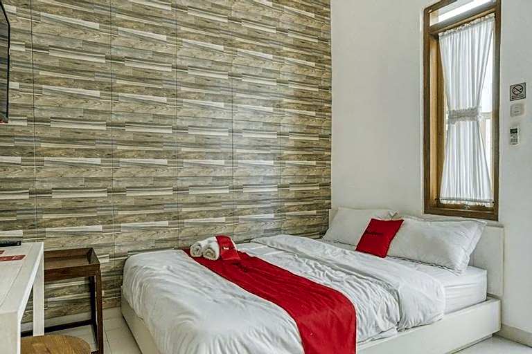 RedDoorz Syariah near Taman Pelangi Jogja 2