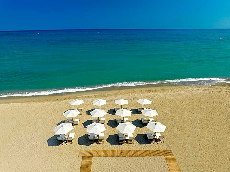 Calla Luxury Seafront Suites