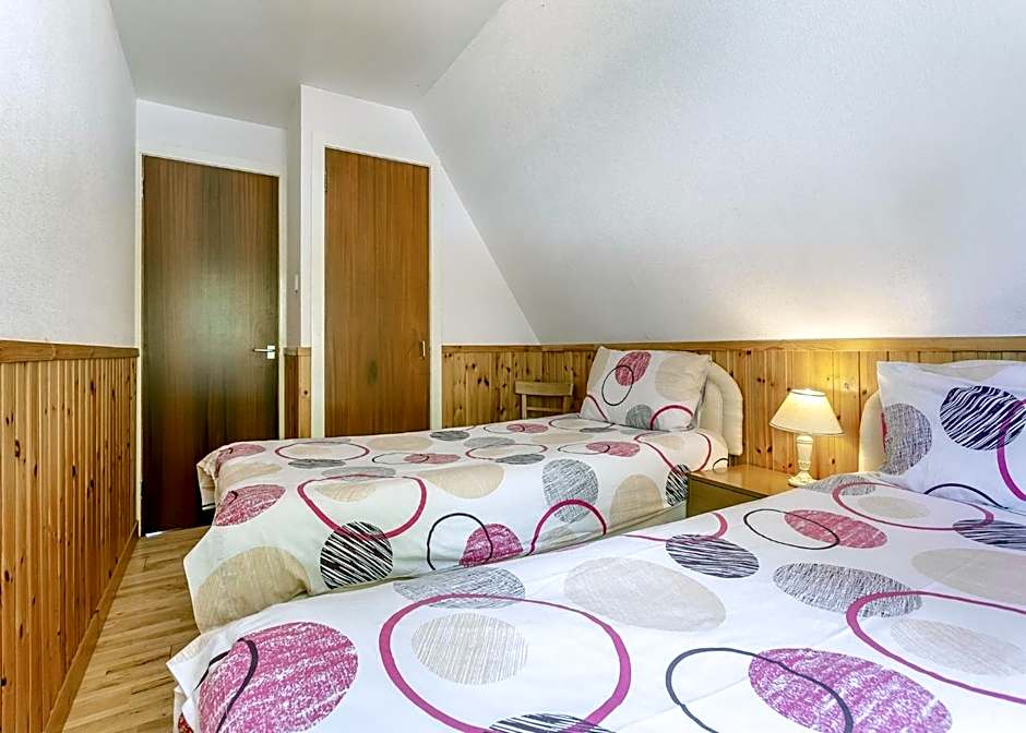 Delny Highland Lodges