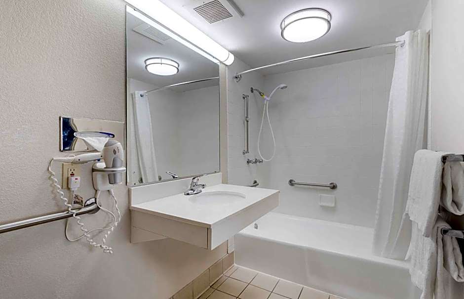 Extended Stay America Suites - Bristol