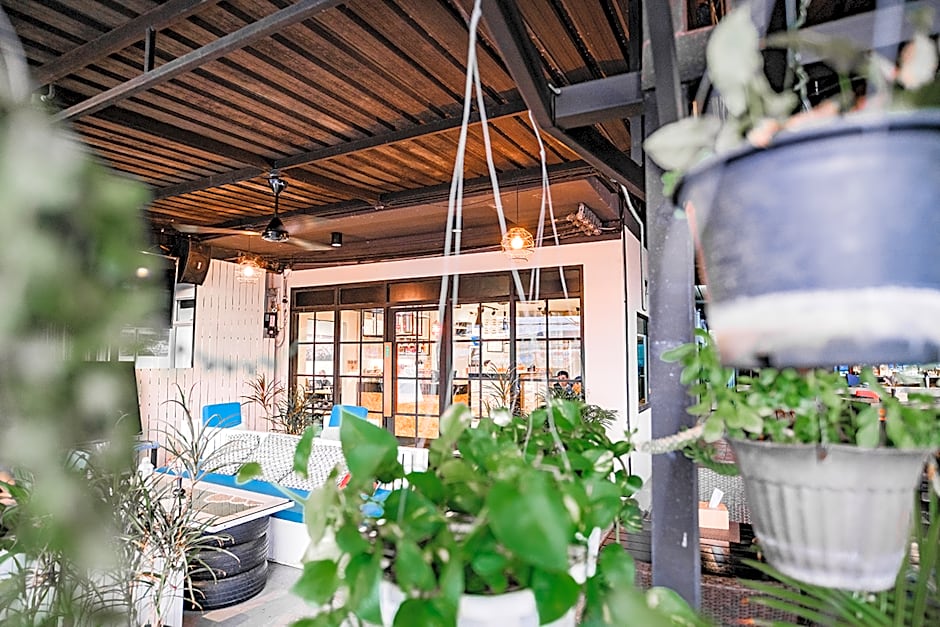 Breakers Hotel Rawai