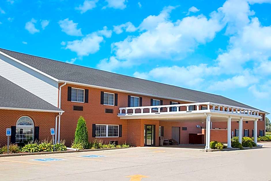 Super 8 by Wyndham New Hampton