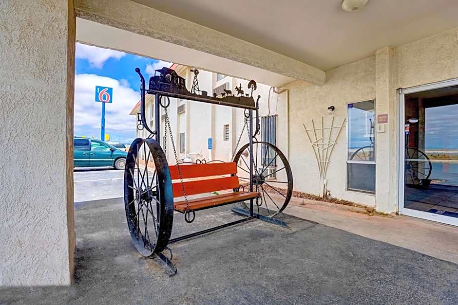 Motel 6-Moriarty, NM
