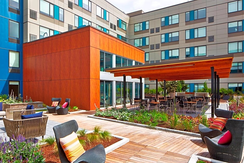 Aloft Seattle Redmond