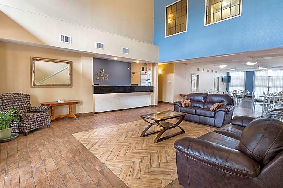 Quality Suites Temple I-35