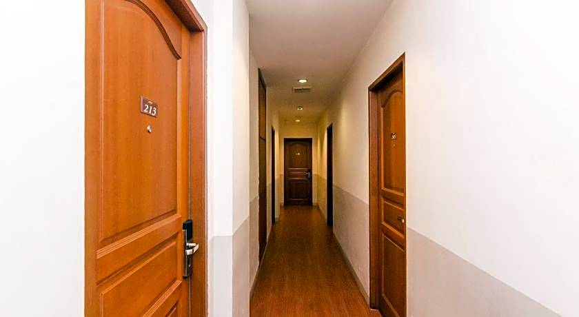 Lovina Inn Nagoya Batam