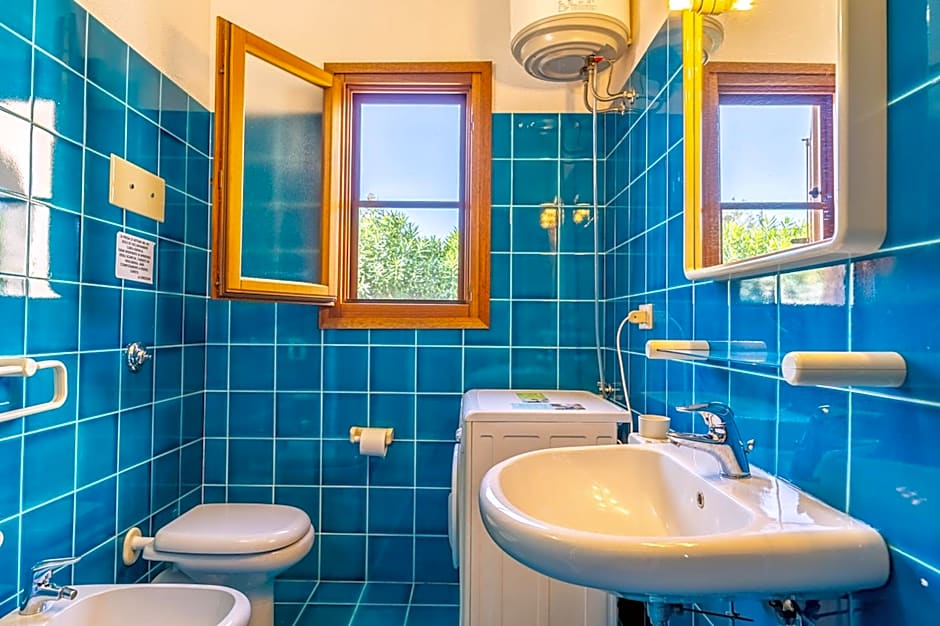 ISS Travel, L'Avru - 700 m from La Cinta beach