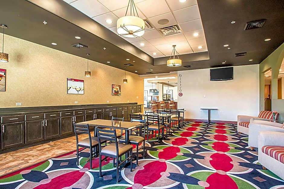 Clarion Inn Elmhurst - Oak Brook Near I-88, I-290, I-294