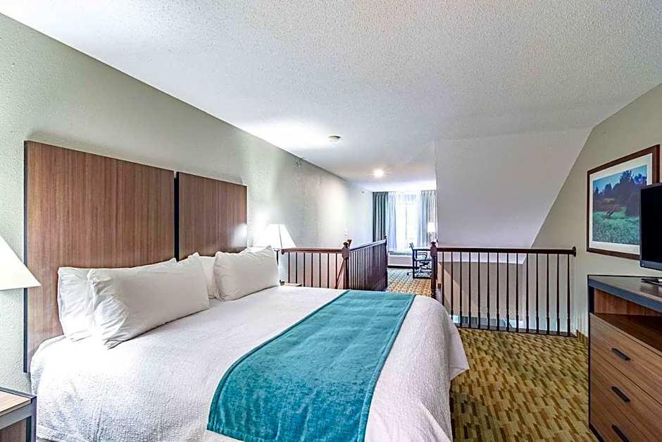 Riverview Inn & Suites, an Ascend Collection Hotel