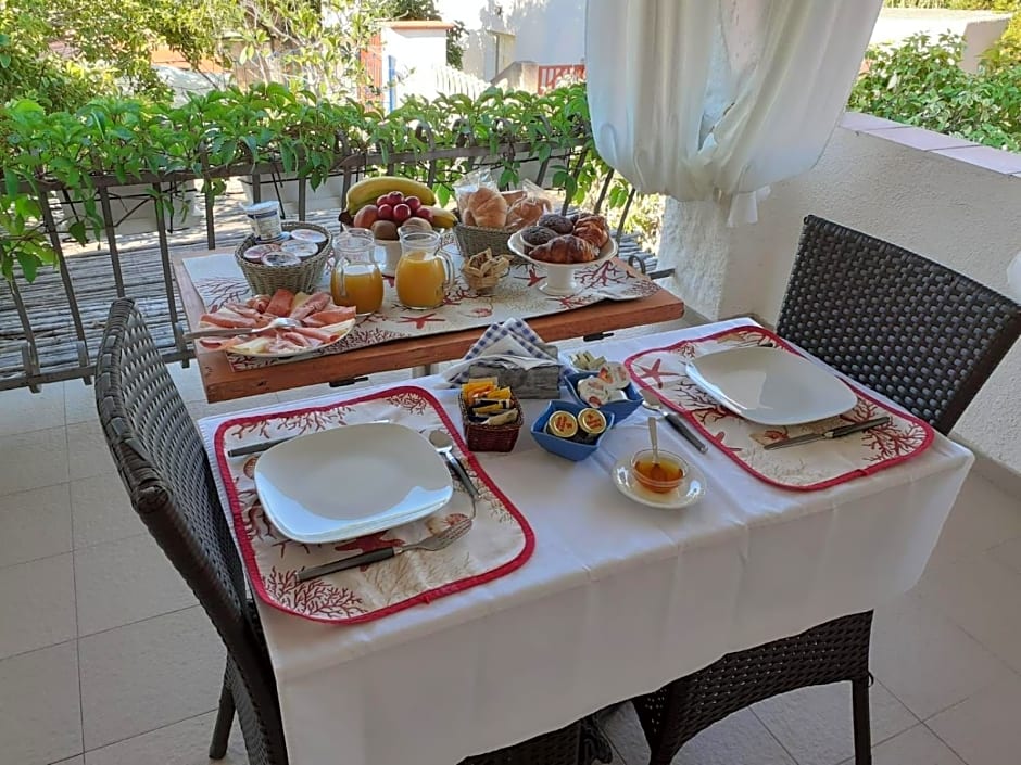 B&B A DUE PASSI DAL MARE