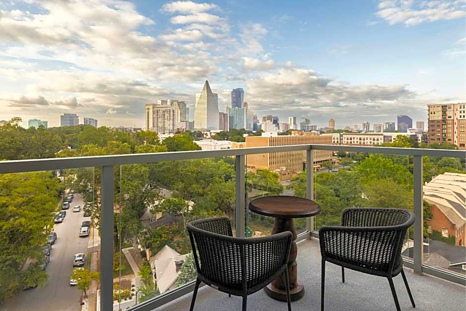 The Tess, Autograph Collection